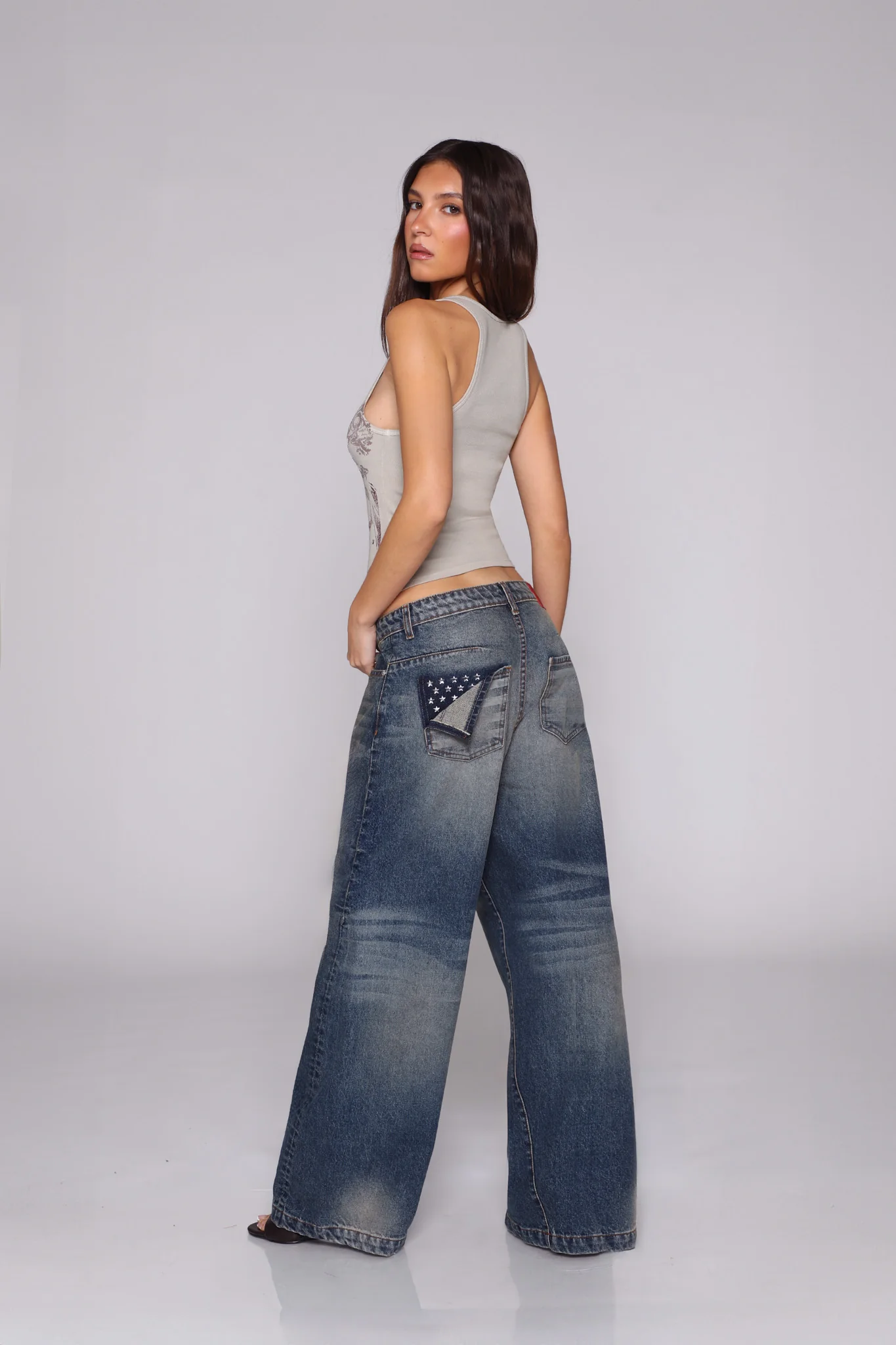 2109-empire-jean-all-star-1.webp EMPIRE JEAN / ALL-STAR