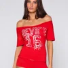 3098-weekender-tee-so-red-2.webp WEEKENDER TEE / SO RED