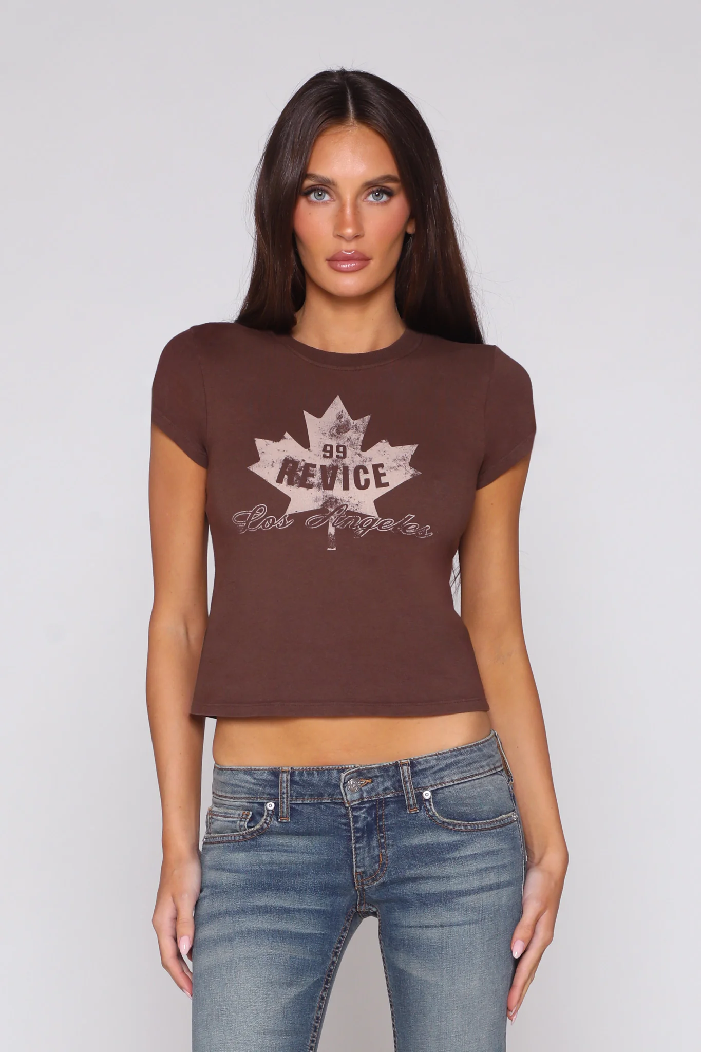 3110-beverly-baby-tee-league-chocolate-4.webp BEVERLY BABY TEE / LEAGUE CHOCOLATE