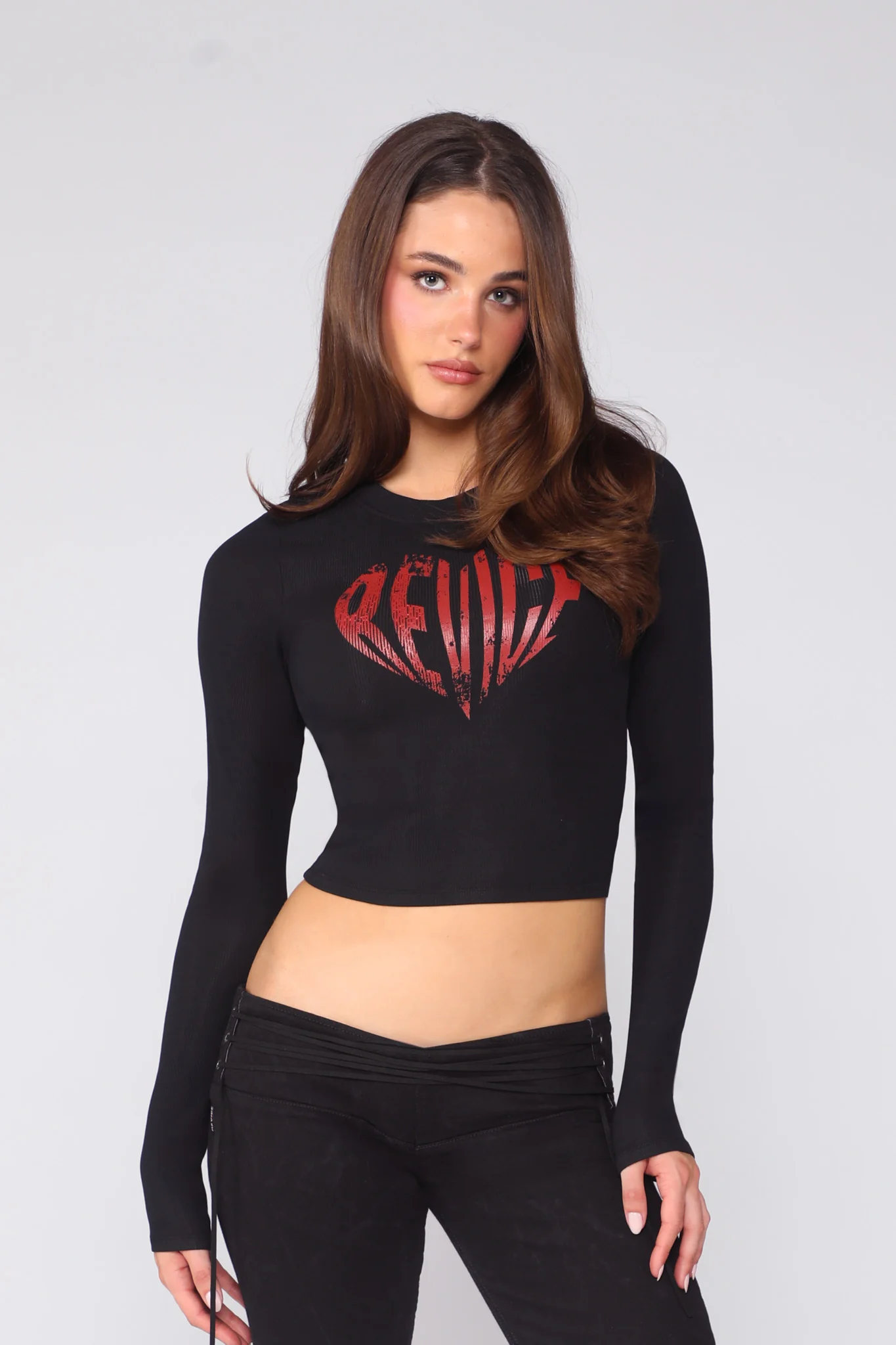 3351-broadway-long-sleeve-kiss-tell-1.webp BROADWAY LONG SLEEVE / KISS & TELL