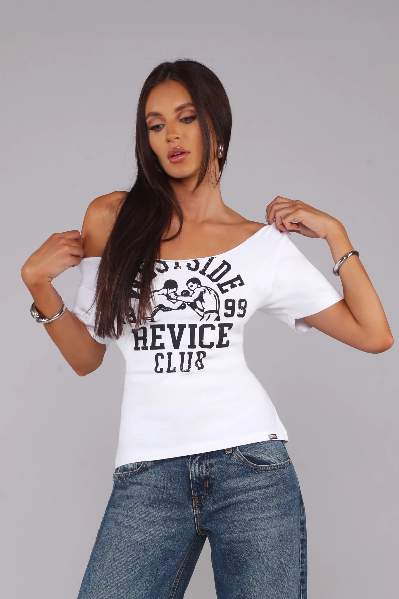 3356-weekender-tee-knockout-1.webp WEEKENDER TEE / KNOCKOUT