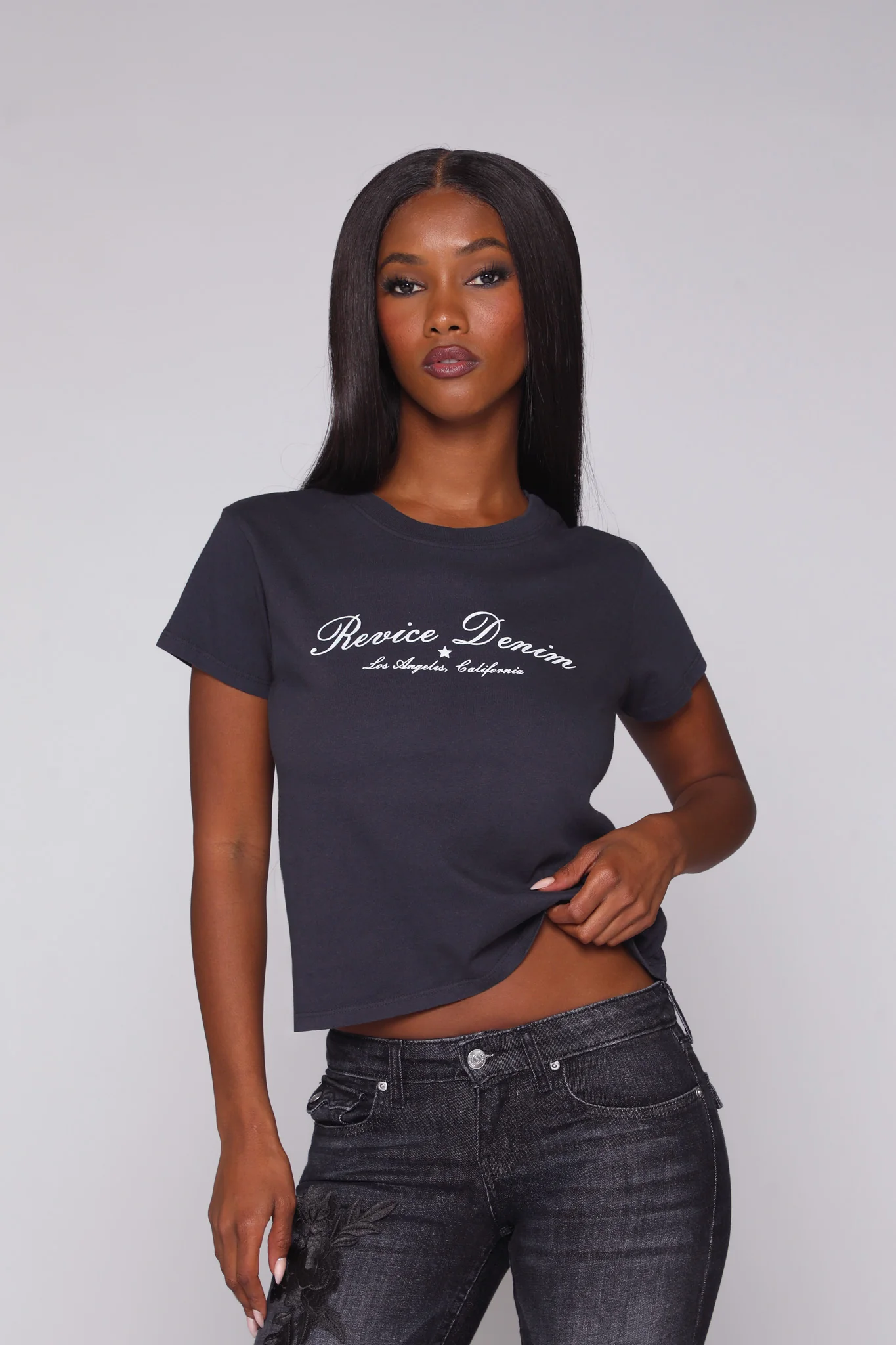 3593-brentwood-tee-steel-1.webp BRENTWOOD TEE / STEEL